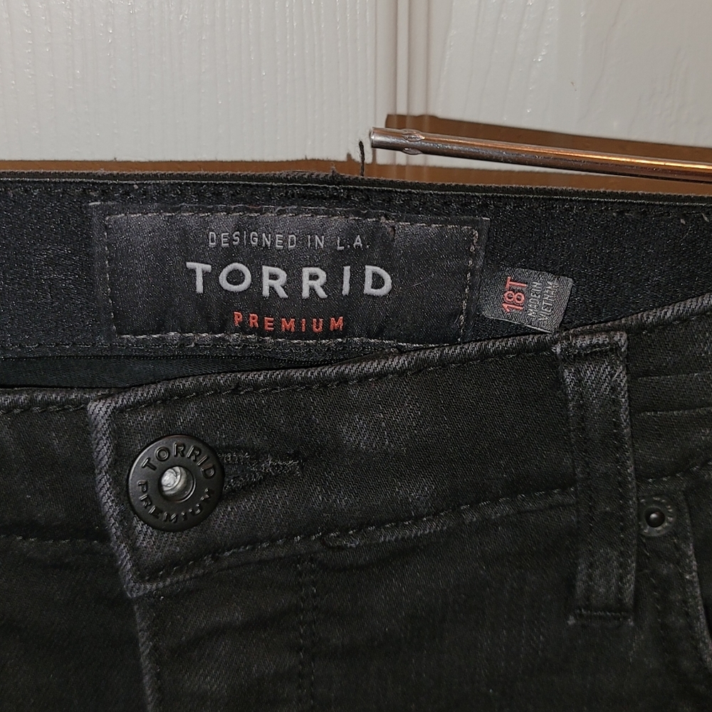 Torrid Bombshell Skinny 18T Tall